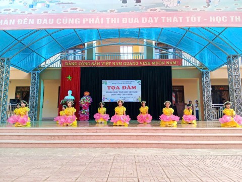 Trường tiểu số 2 xã Nà Tấu tổ chức tọa đàm 42 năm ngày nhà giáo Việt Nam (20 /11/1982 - 20/11/2024)