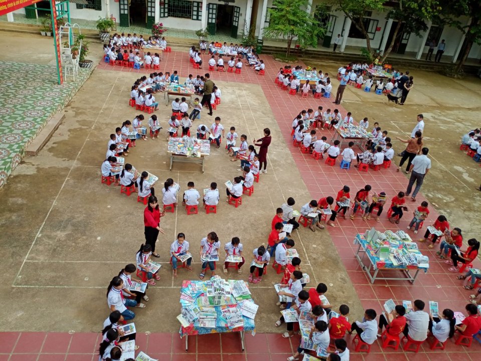 Học sinh ứng sôi nổi tuần lễ học tập suootx đời