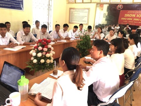 Trường TH số 2 Nà Tấu tổ chức Hội nghị cán bộ viên chức 2020 - 2021 – ảnh 3