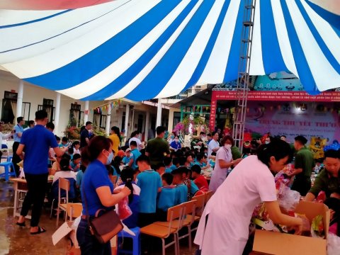 “Trung thu yêu thương – Sức khoẻ, bình an, thắp sáng tương lai” – ảnh 11