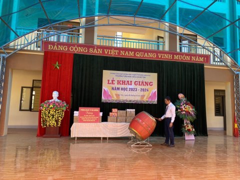 TRƯỜNG TIỂU HỌC SỐ 2 XÃ NÀ TẤU – TP ĐIỆN BIÊN PHỦ TƯNG BỪNG TỔ CHỨC LỄ KHAI GIẢNG NĂM HỌC 2023 - 2024 – ảnh 4