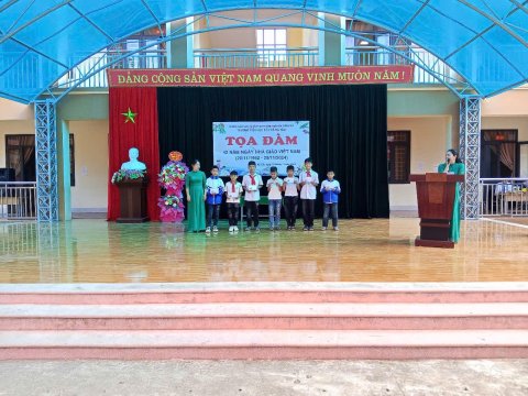 Trường tiểu số 2 xã Nà Tấu tổ chức tọa đàm 42 năm ngày nhà giáo Việt Nam (20 /11/1982 - 20/11/2024) – ảnh 4