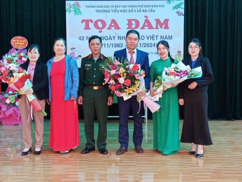Trường tiểu số 2 xã Nà Tấu tổ chức tọa đàm 42 năm ngày nhà giáo Việt Nam (20 /11/1982 - 20/11/2024) – ảnh 5