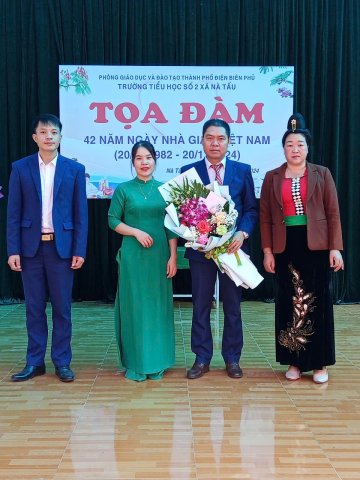 Trường tiểu số 2 xã Nà Tấu tổ chức tọa đàm 42 năm ngày nhà giáo Việt Nam (20 /11/1982 - 20/11/2024) – ảnh 6