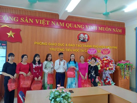 Hoạt động hưởng ứng Tuần lễ áo dài năm 2025 của Trường TH Tà Cáng – ảnh 1